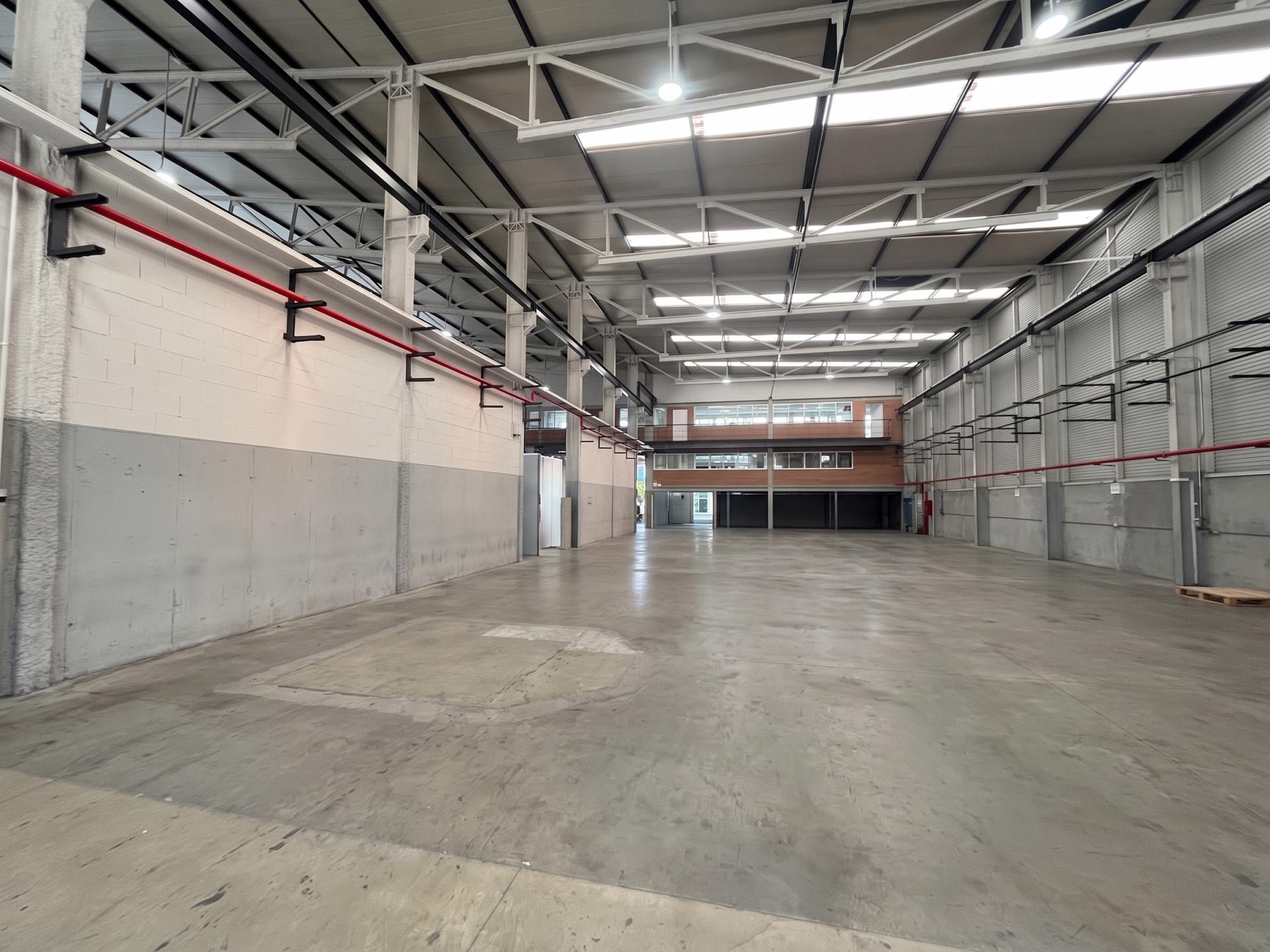 nave-industrial en riudellots-de-la-selva ·  €