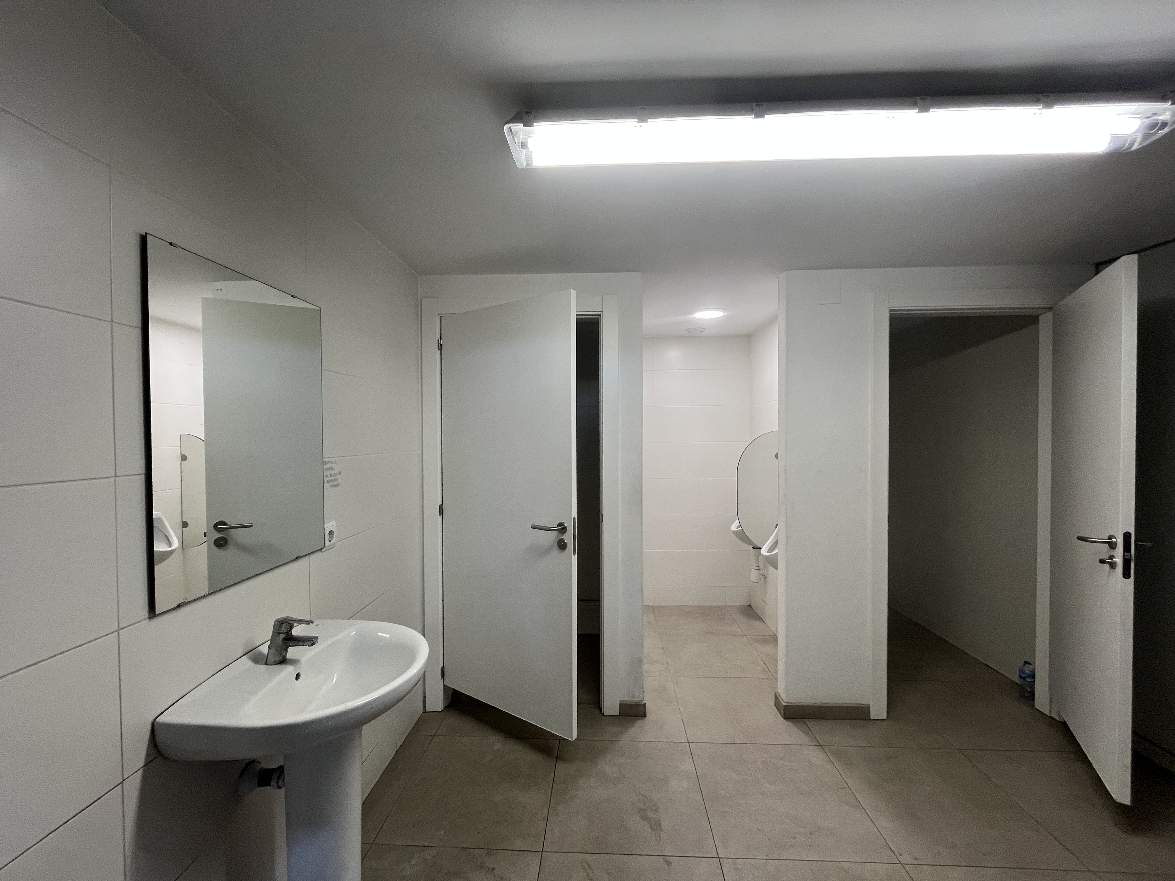 nave-industrial en riudellots-de-la-selva ·  €
