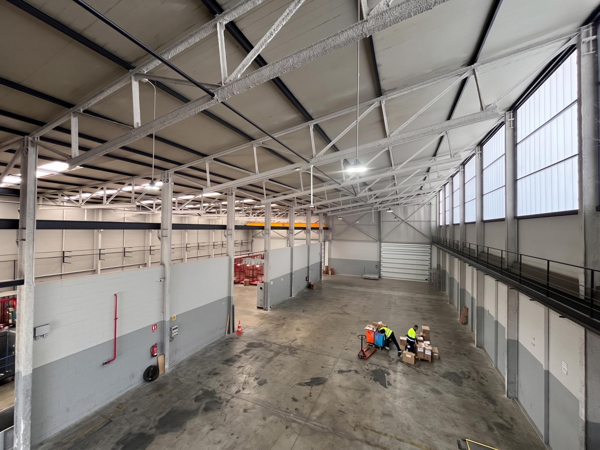 nave-industrial en riudellots-de-la-selva ·  €