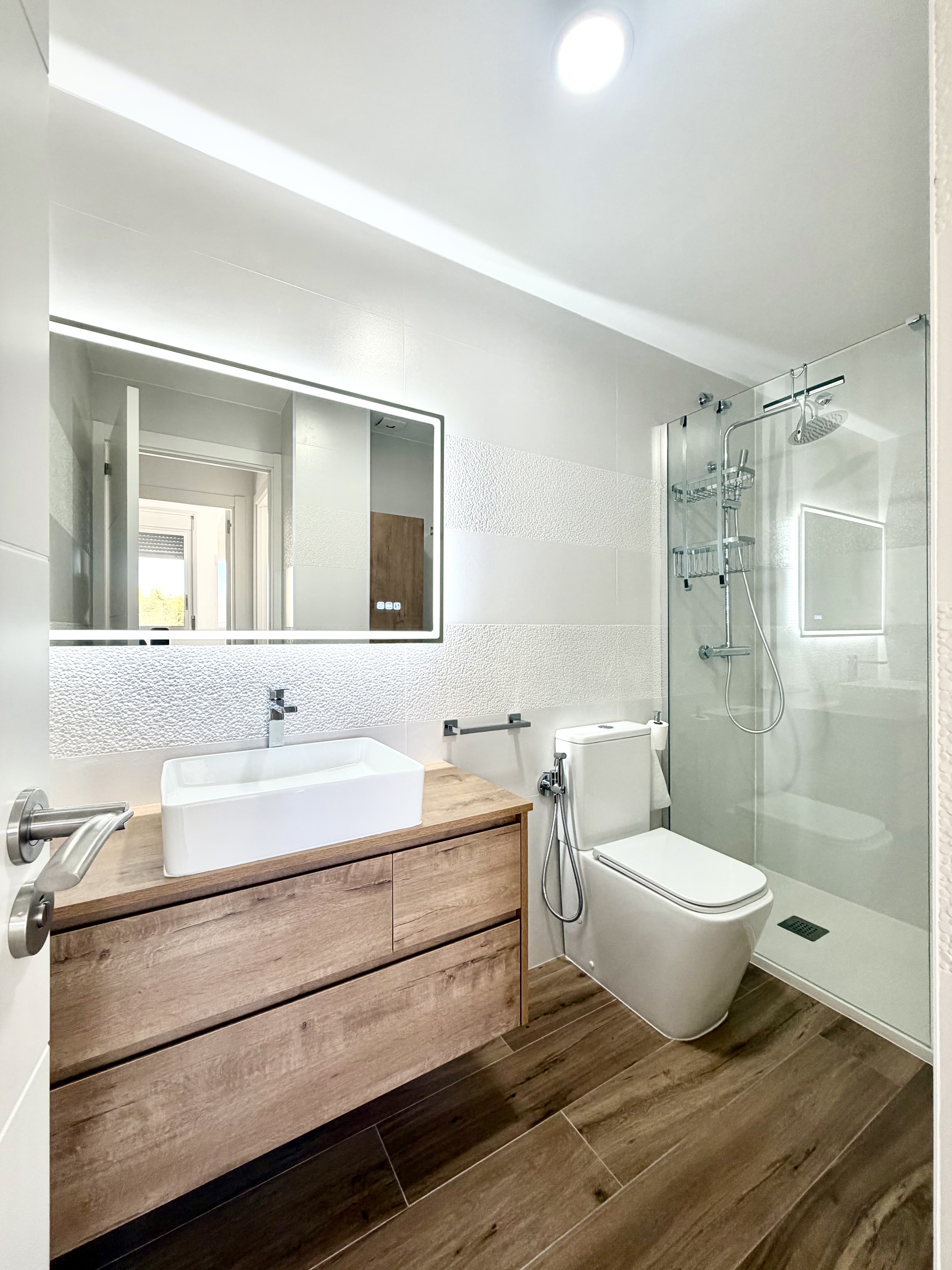 Piso en venta  La Granada, Barcelona  5/33