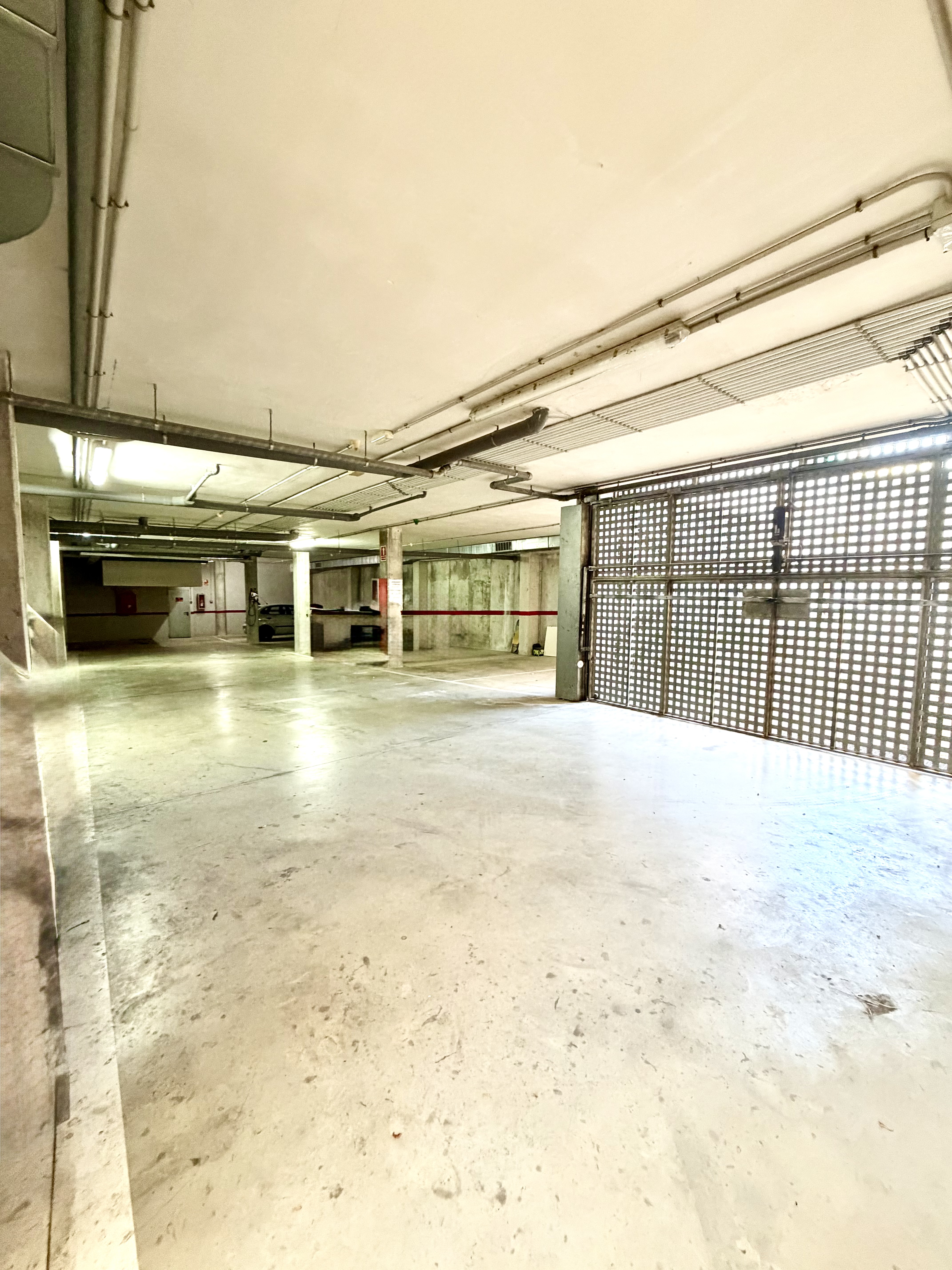 Piso en venta  La Granada, Barcelona  31/33