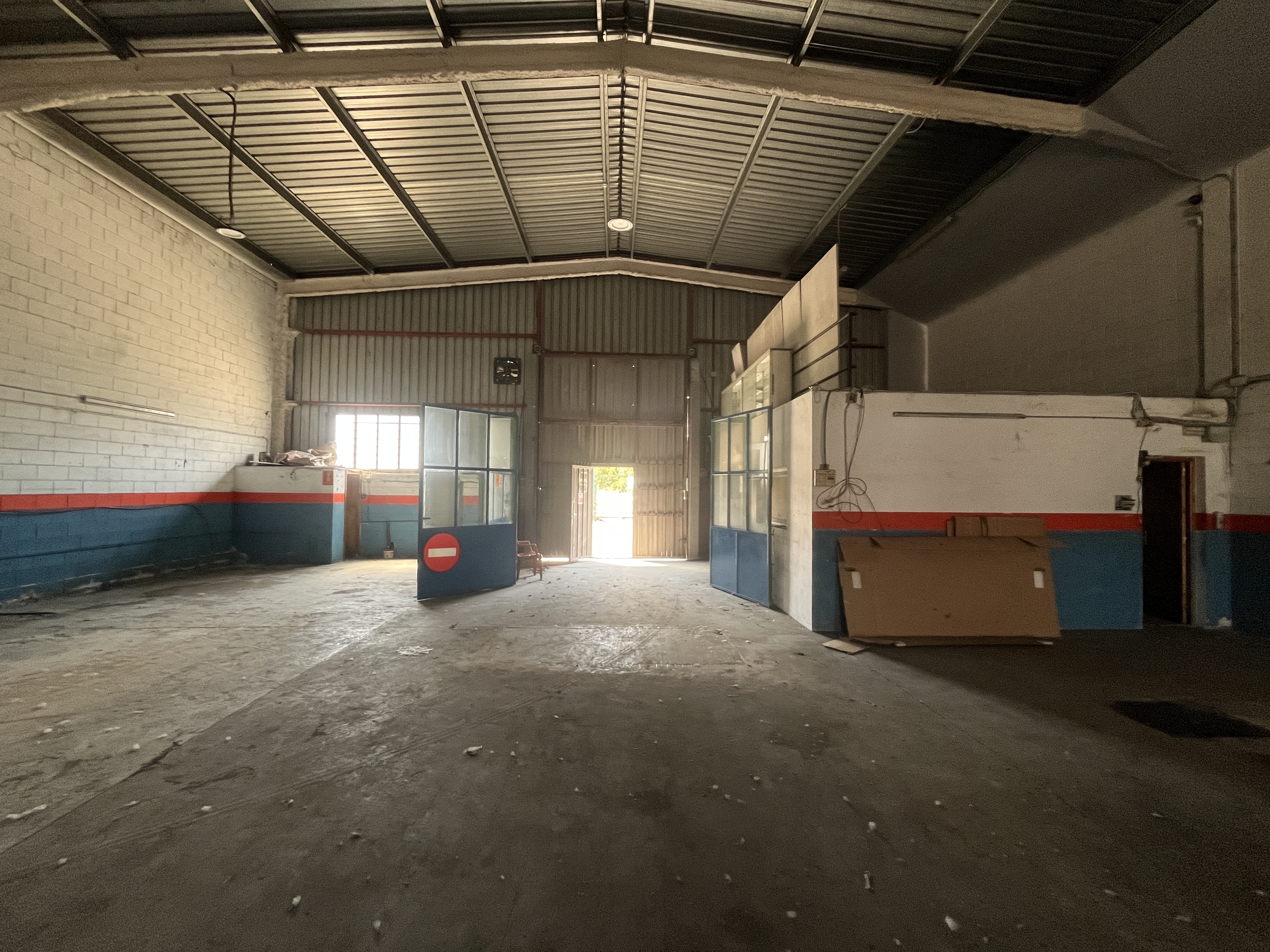 nave-industrial en sils ·  260000€