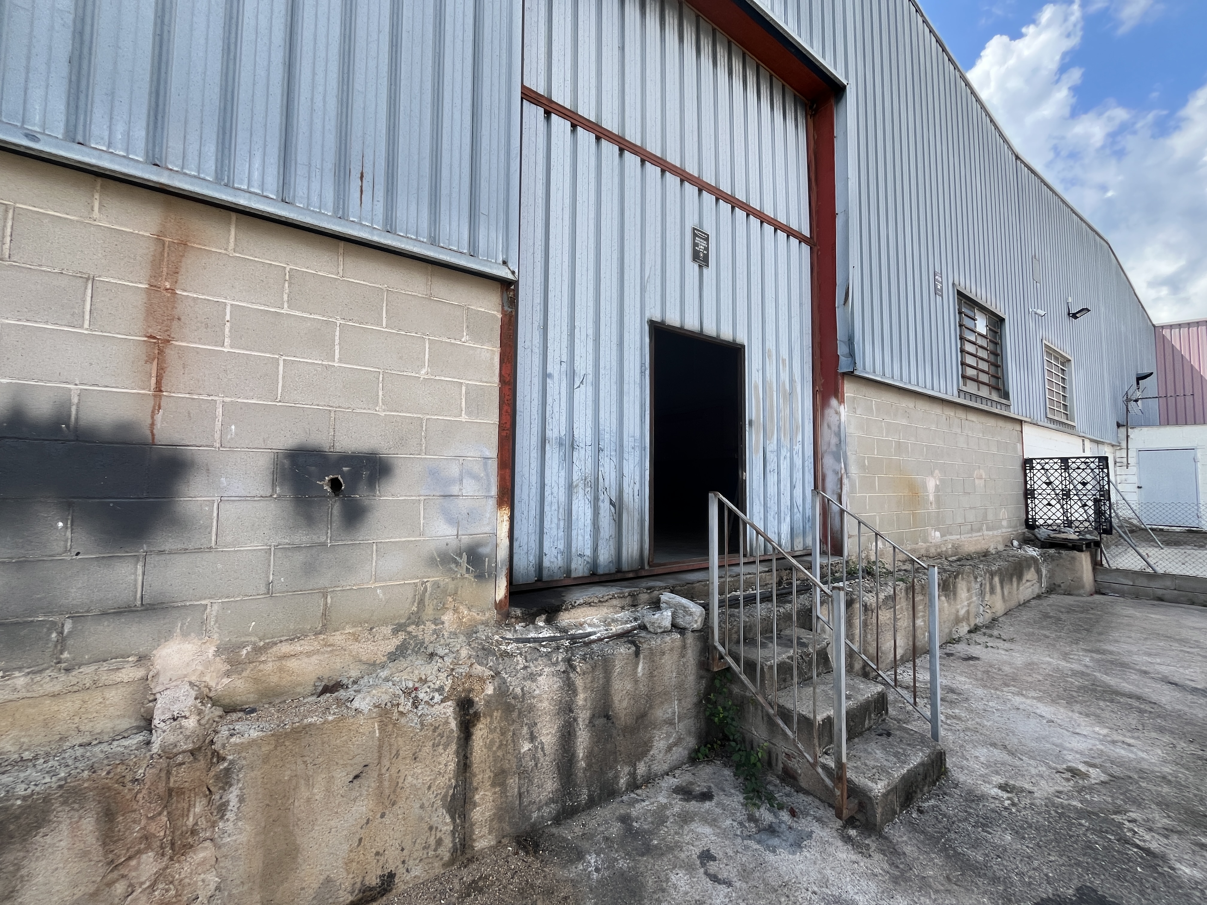 nave-industrial en sils ·  260000€