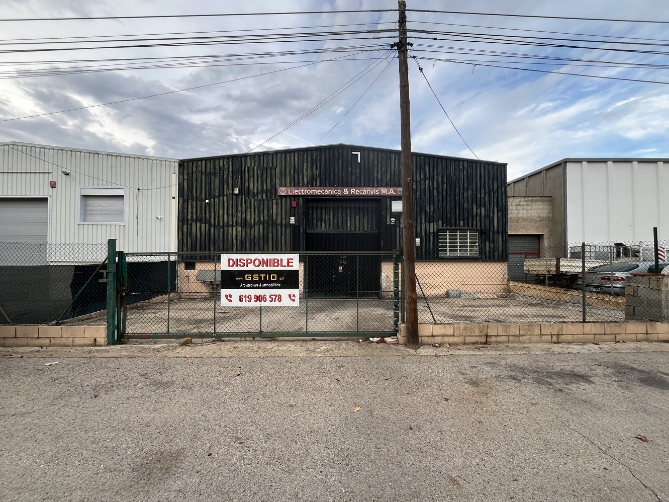 nave-industrial en sils ·  260000€