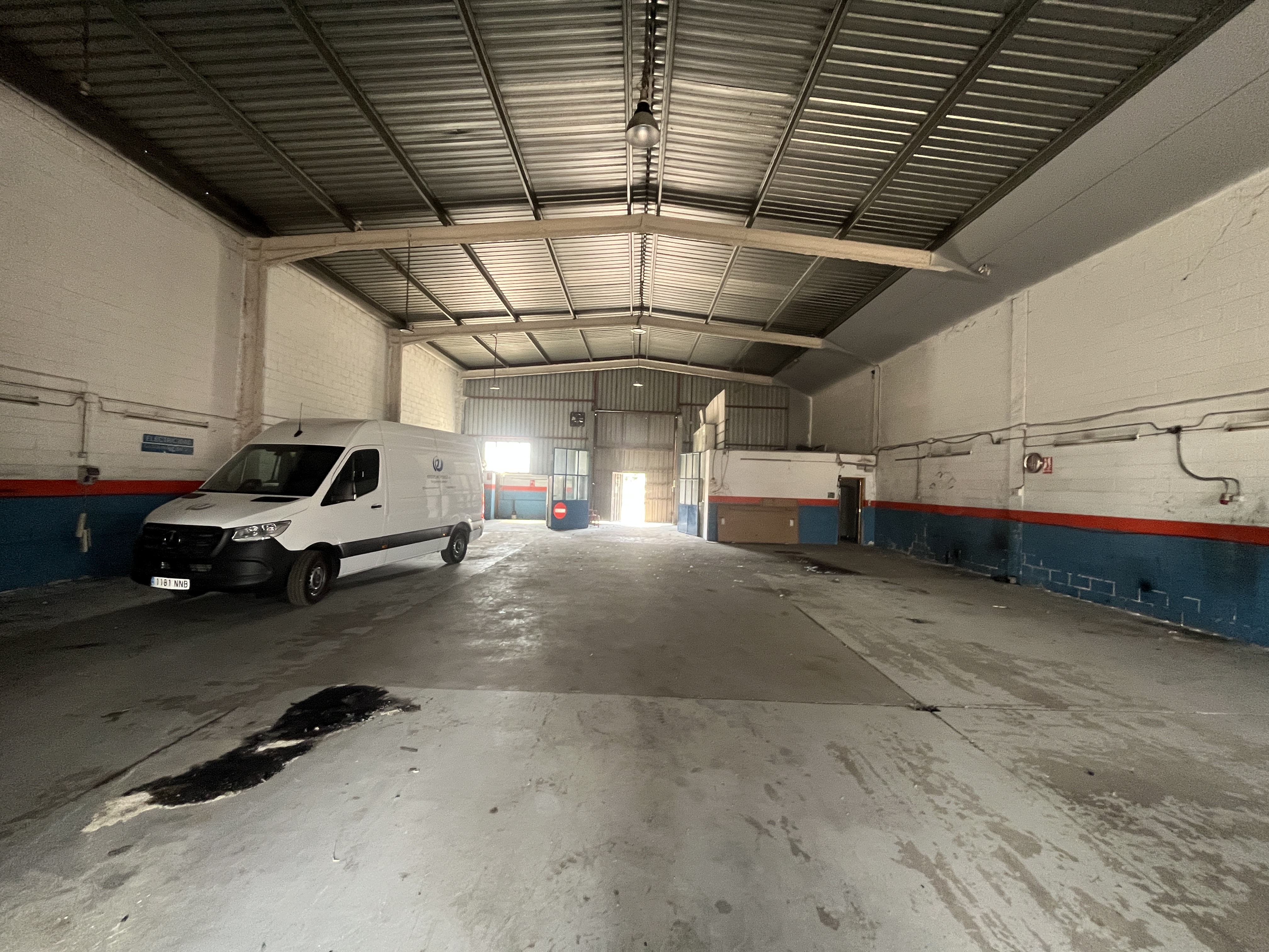 nave-industrial en sils ·  260000€