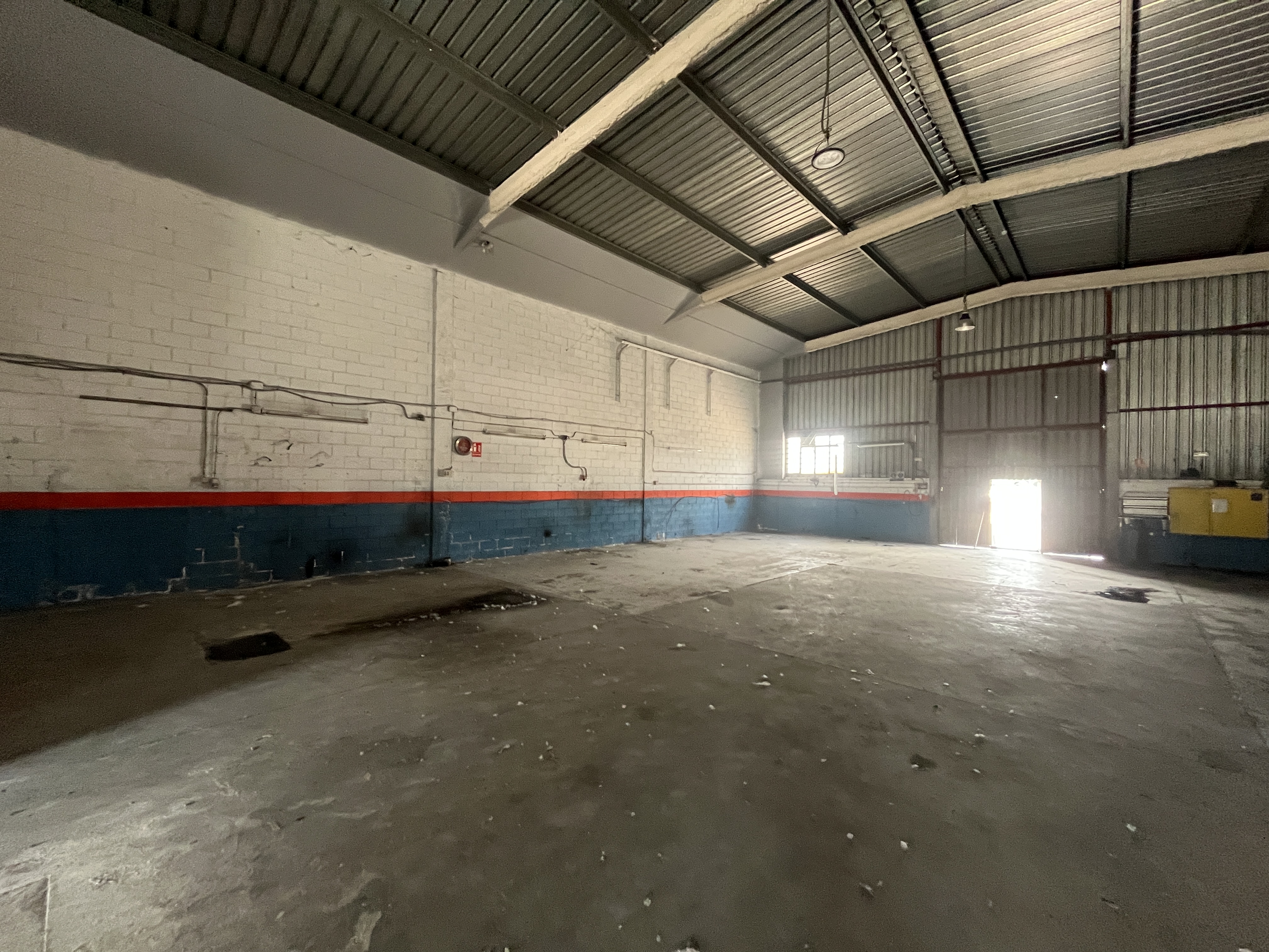 nave-industrial en sils ·  260000€