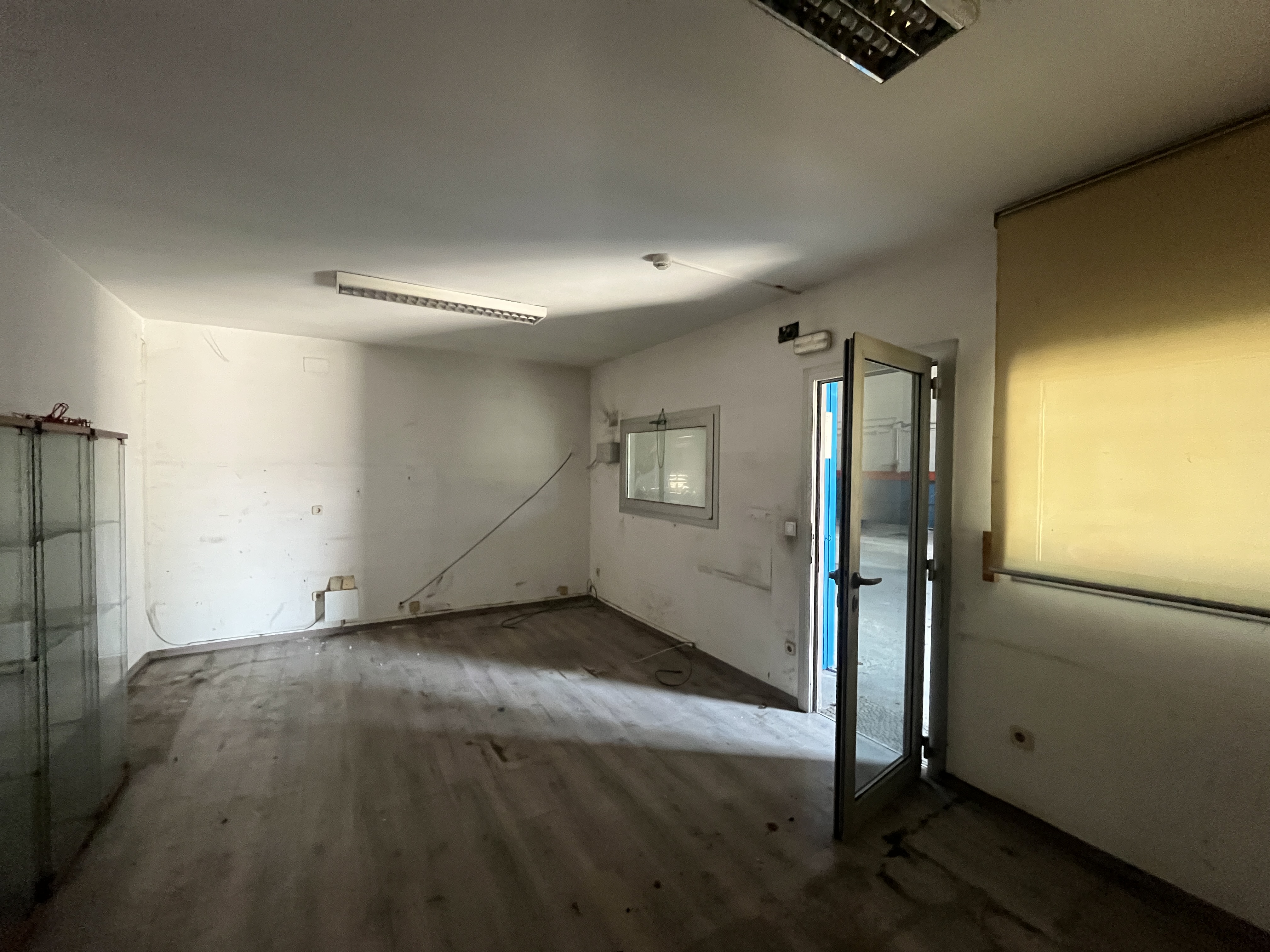 nave-industrial en sils ·  260000€