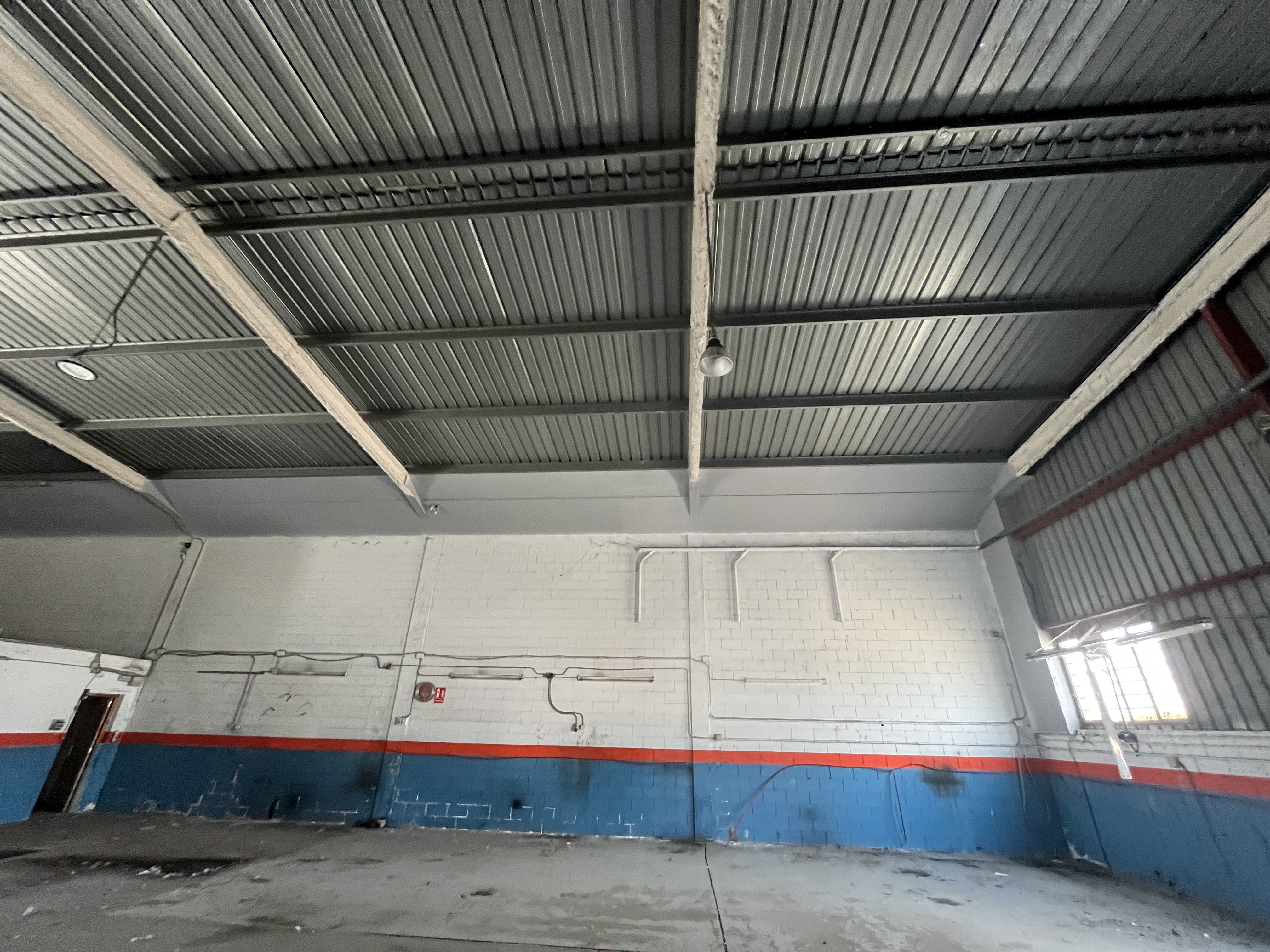 nave-industrial en sils ·  260000€