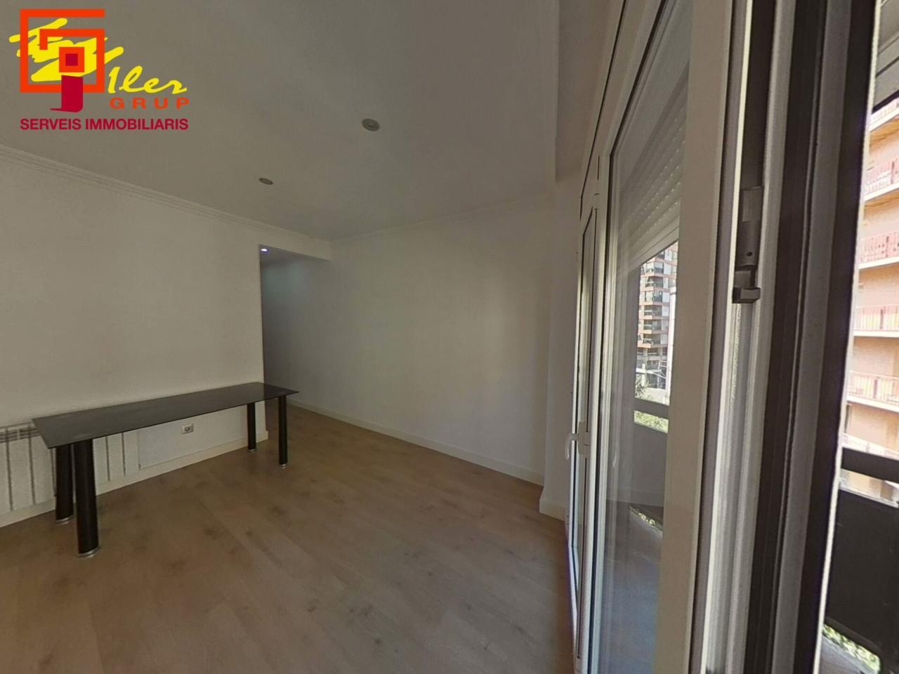 Piso · Lleida · 3 hab.