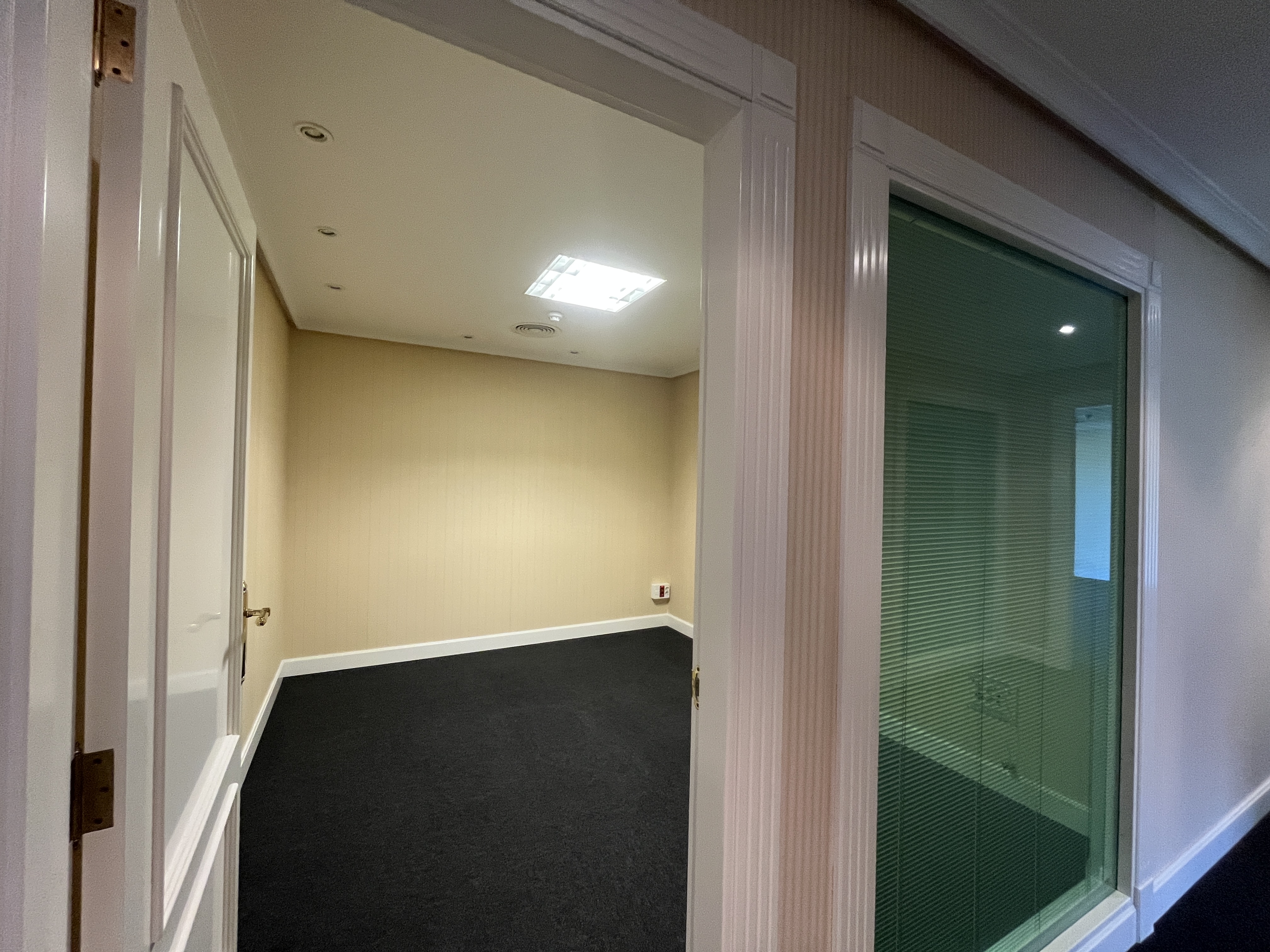 oficines en girona · girona-centre 2800€