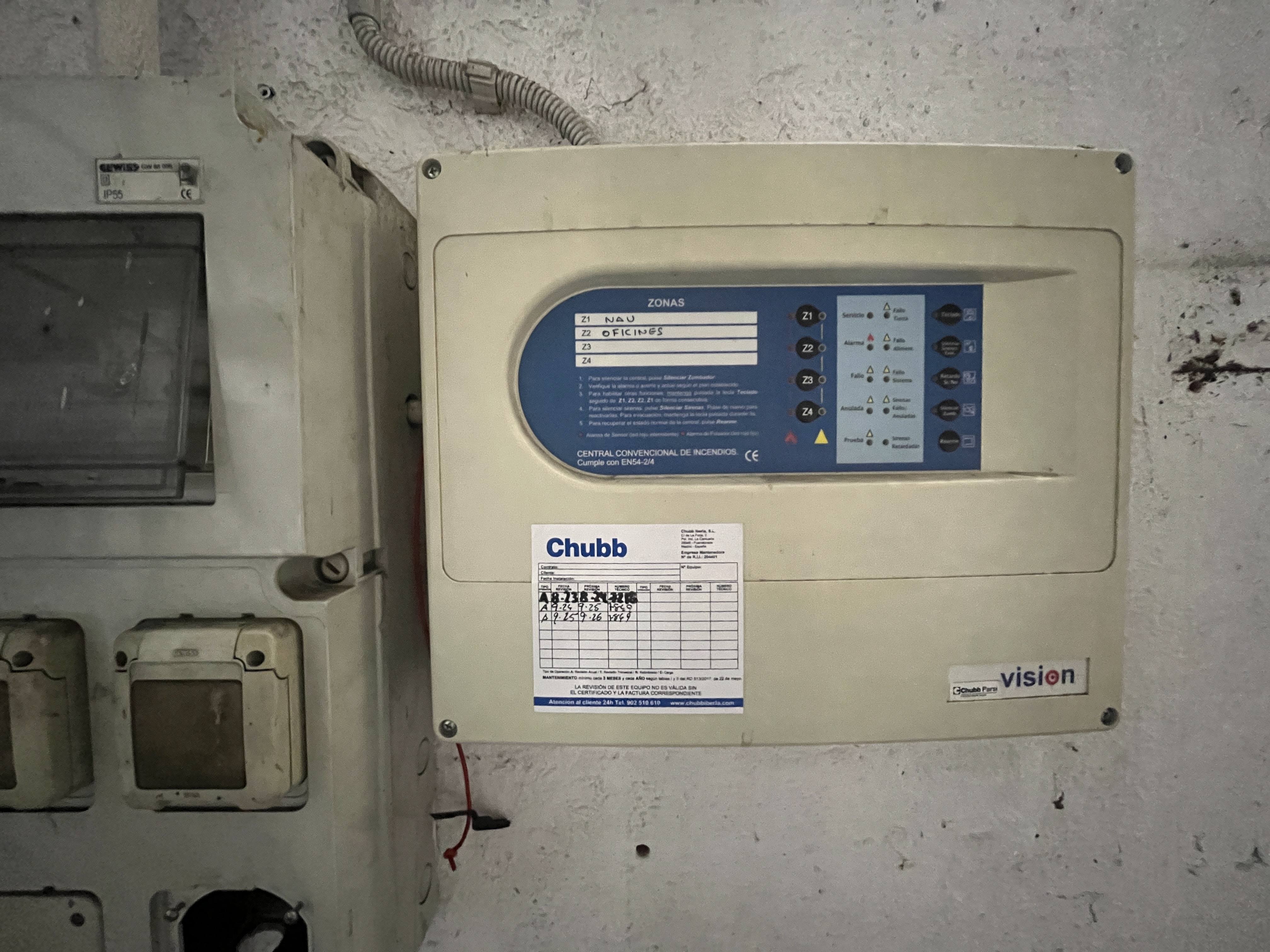 nau-industrial en salt · macana 1600000€