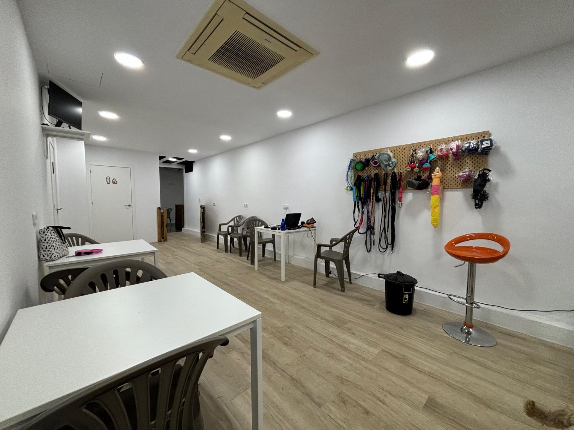 Local comercial en venta en Barcelona Eixample / Antiga Esquerra Eixample de Villarroel