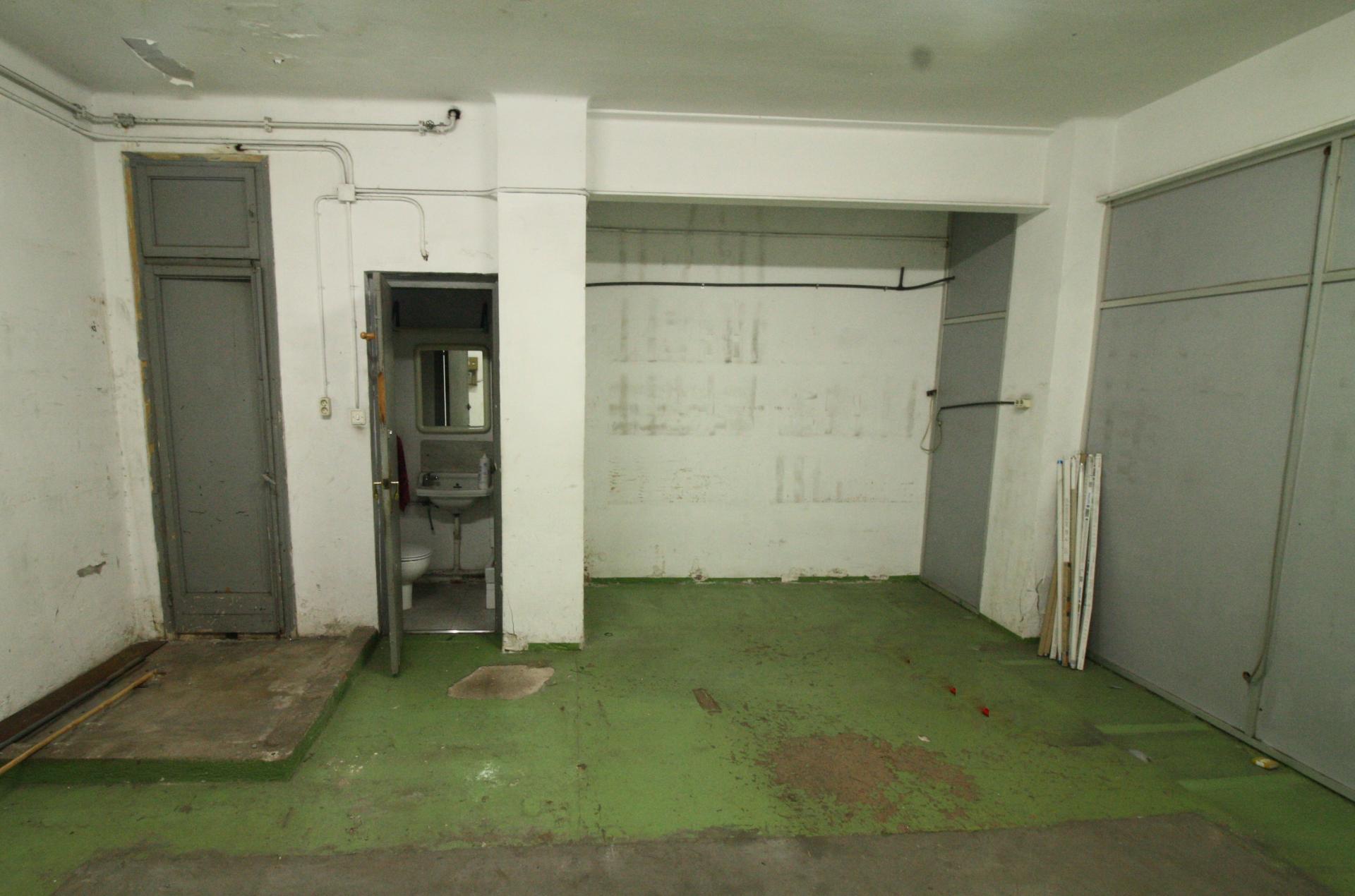 Local comercial en venta en Barcelona Sant Martí / El Camp de l'Arpa de Trinxant