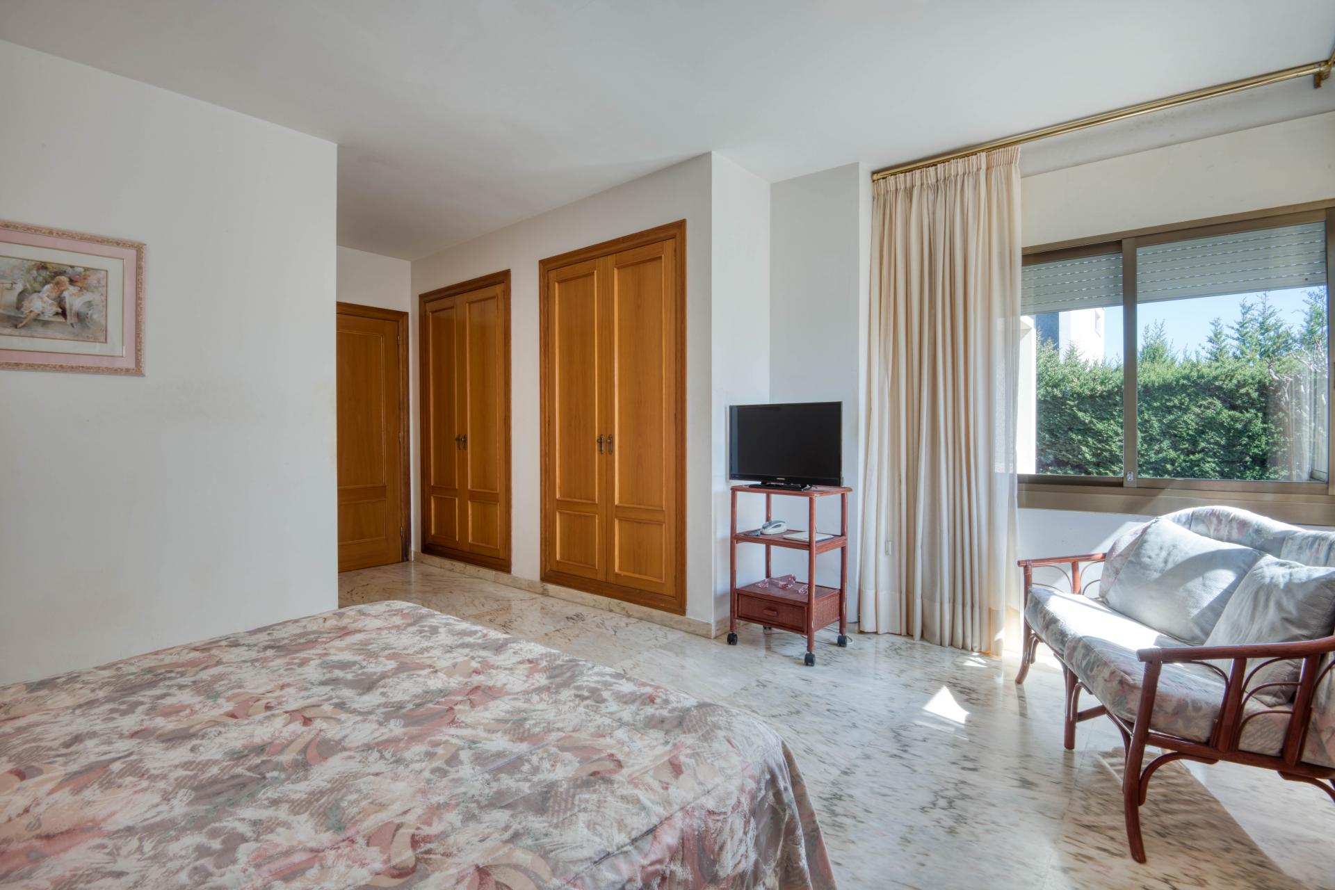 Photo 34